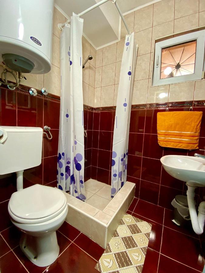 Hotel Vila Duricic 300M Od Mora Ðenovići Exteriér fotografie