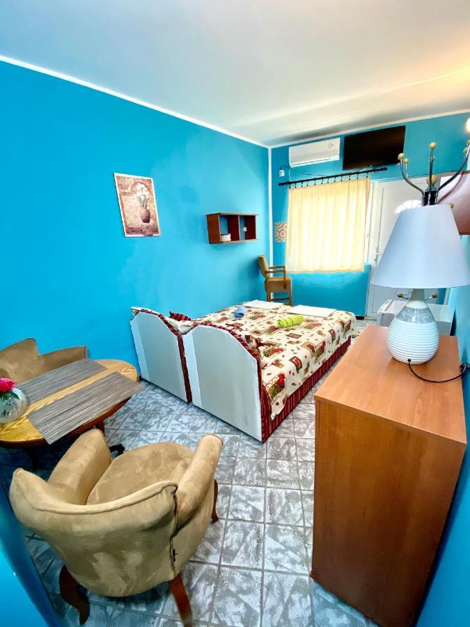 Hotel Vila Duricic 300M Od Mora Ðenovići Exteriér fotografie