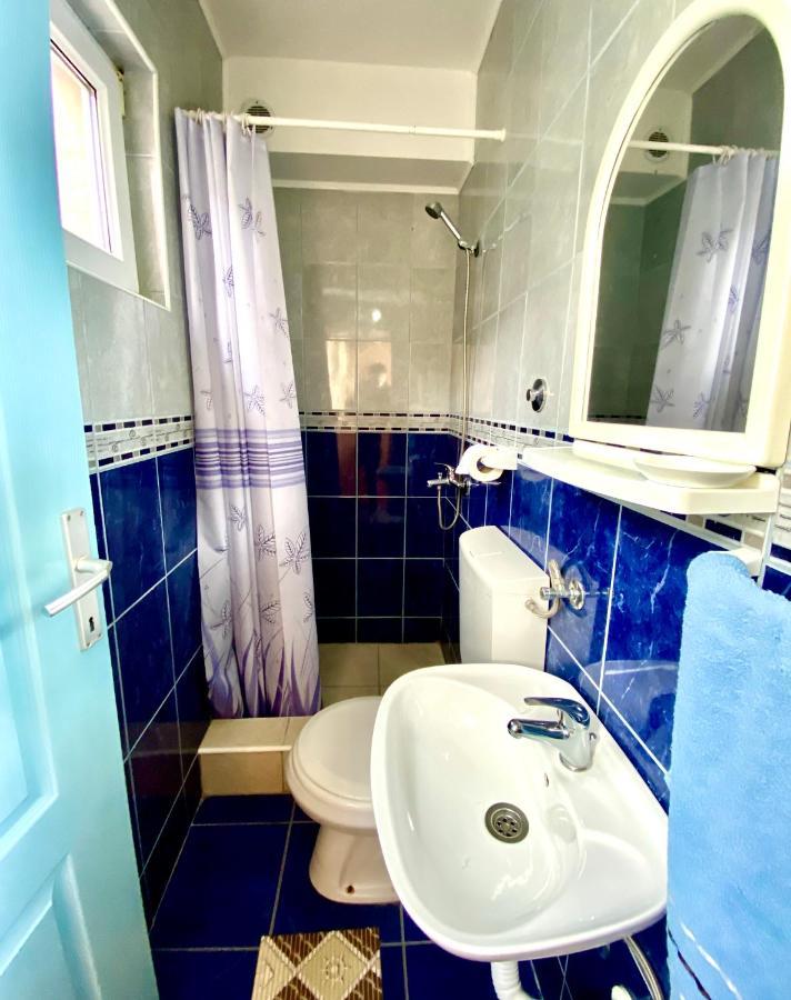 Hotel Vila Duricic 300M Od Mora Ðenovići Exteriér fotografie