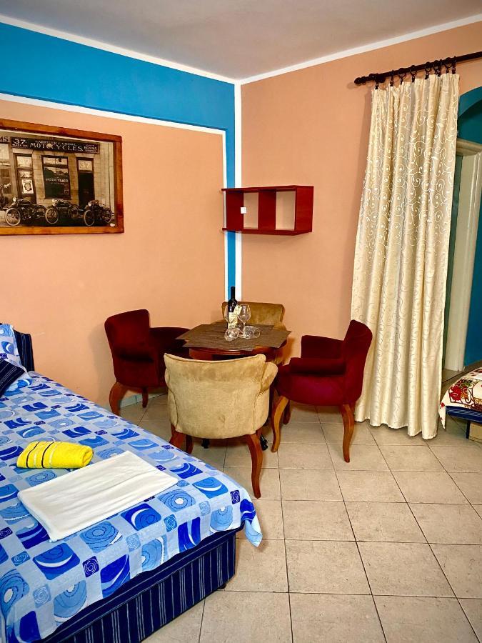 Hotel Vila Duricic 300M Od Mora Ðenovići Exteriér fotografie