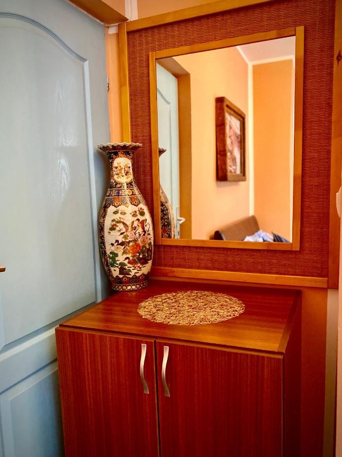 Hotel Vila Duricic 300M Od Mora Ðenovići Exteriér fotografie