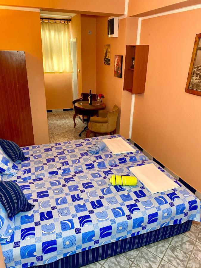 Hotel Vila Duricic 300M Od Mora Ðenovići Exteriér fotografie