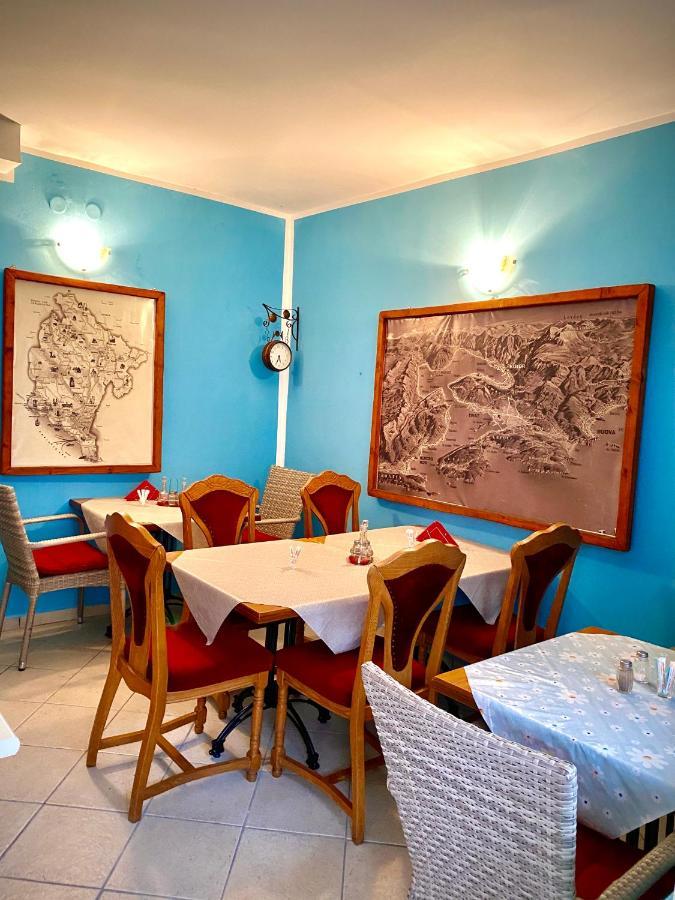 Hotel Vila Duricic 300M Od Mora Ðenovići Exteriér fotografie